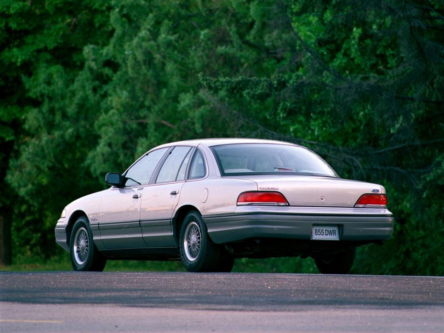  Ford Crown Victoria 1992 года  (фото 6 из 7)
